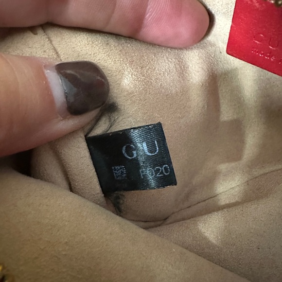 Gucci Mini GG Marmont Crossbody Bag - Picture 15 of 16